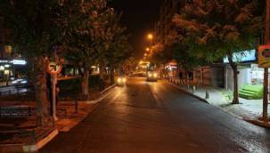 İzmir'in yolları yenileniyor