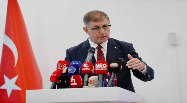 İzmir'in Atık Sorununu Aylar İçinde Kökten Çözeceğiz