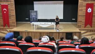 'Mutlu Çocuklar'ın Anneleri Seminere Katıldı