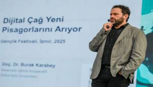 Üniversiteli gençler İzmir'e festivalle "merhaba" dedi