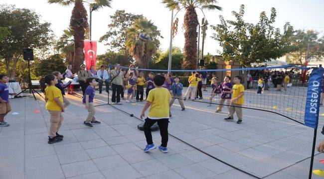 Yüce Sonkurt Parkı Yeni Yüzüyle Konak'a Nefes Oldu