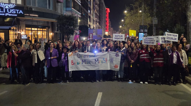 CHP'li kadınlardan 25 Kasım'da güçlü çağrı: "Kadınlar susmuyor, kadınlar kazanacak"