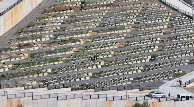 Örnekköy'de çift katlı mezarlık hizmete açılıyor
