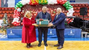 "Bize mutluluk gözyaşları döktürün"