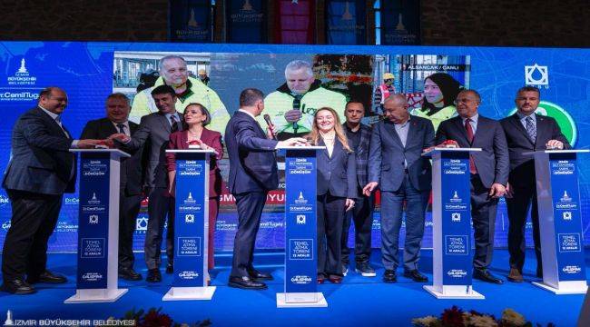 "Gururla, umutla ve kararlılıkla İzmir'in geleceğini inşa ediyoruz"