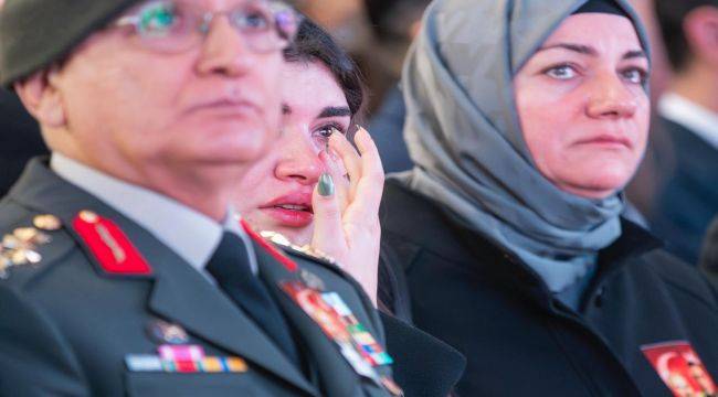 İzmir'in şehitleri Fethi Sekin ve Musa Can unutulmadı