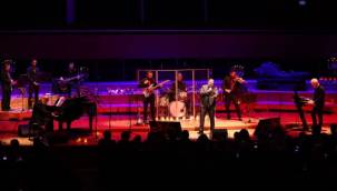 İzmirli opera sanatçısı, 30. sanat yılında İzmirliler ile buluştu