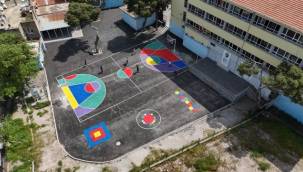 Konak'ta 'renkli dokunuş' okul bahçelerine de geldi