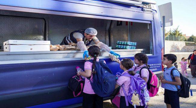İzmir'de "sosyal kalkan" devrede