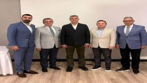 İzmir Ekonomi Kulübü'nde Türkiye'nin NATO üyeliği, milli güvenliği ve jeopolitik geleceği masaya yatırıldı