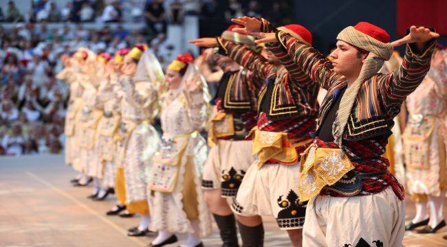 Konak'ın Halk Oyunları Şenliği'nde 20. yıl gururu yaşanacak