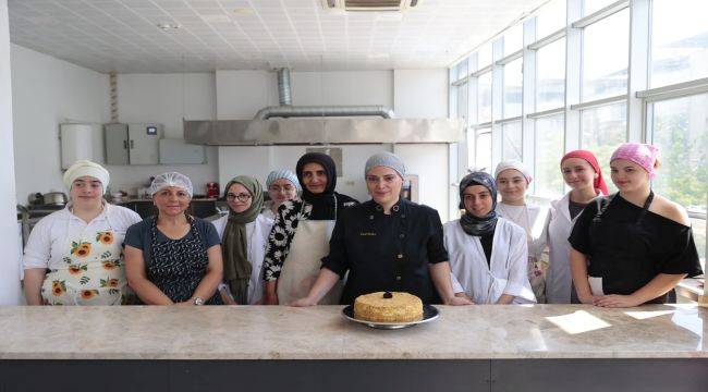 Konak'ın en 'tatlı' kursu çok sevildi