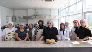Konak'ın en 'tatlı' kursu çok sevildi