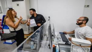 İzmir'de iletişimin önündeki engeller birlikte aşılıyor