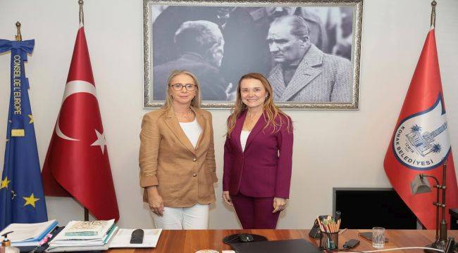 Konak Belediye Başkanı Mutlu'dan dikkat çeken paylaşım: AKP'li isimlerle peş peşe temas