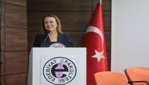 Başkan Mutlu, Konak'ın dirençli kent vizyonunu uluslararası konferansta anlattı