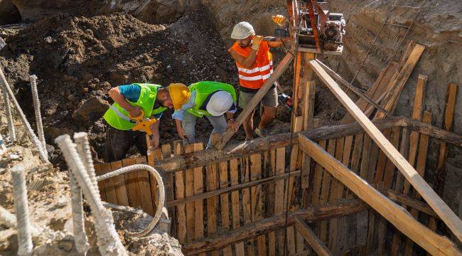 İzmir'in dev karayolu projesi el emeği ve alın teriyle ilerliyor