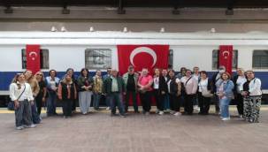 İzmirliler, Kültürel Miras Gezileriyle Konak'ı keşfediyor