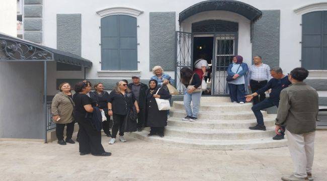Konak Belediyesi'nden gaziler ve şehit ailelerine anlamlı gezi