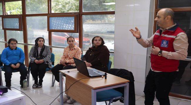 Konak'ta afet farkındalık eğitimleri devam ediyor