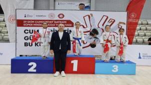Tatami ve minderde Cumhuriyet coşkusu